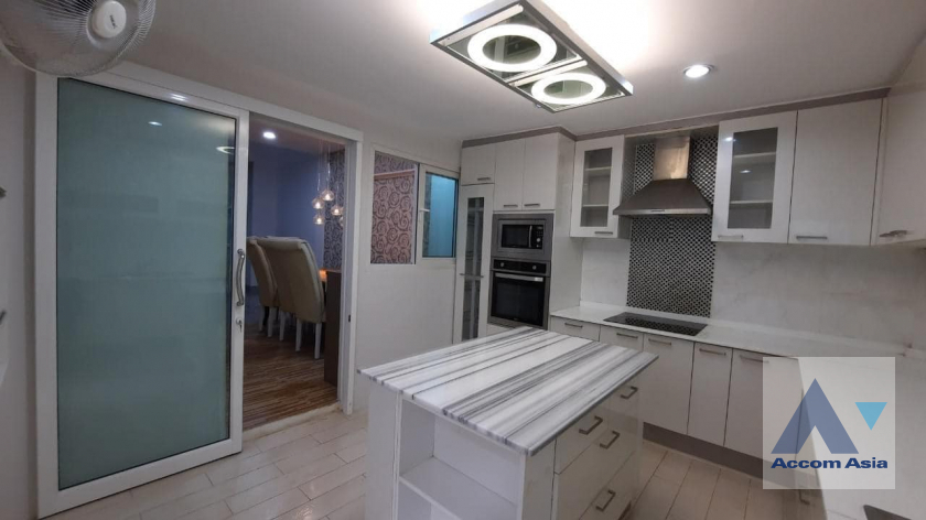  1  5 br House for rent and sale in Pattanakarn ,Bangkok  at Baan Varatorn Ville  AA39955