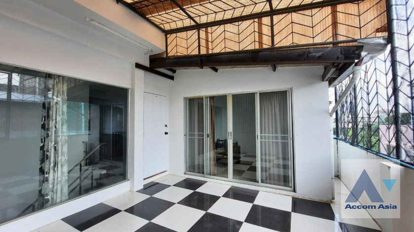 18  5 br House for rent and sale in Pattanakarn ,Bangkok  at Baan Varatorn Ville  AA39955