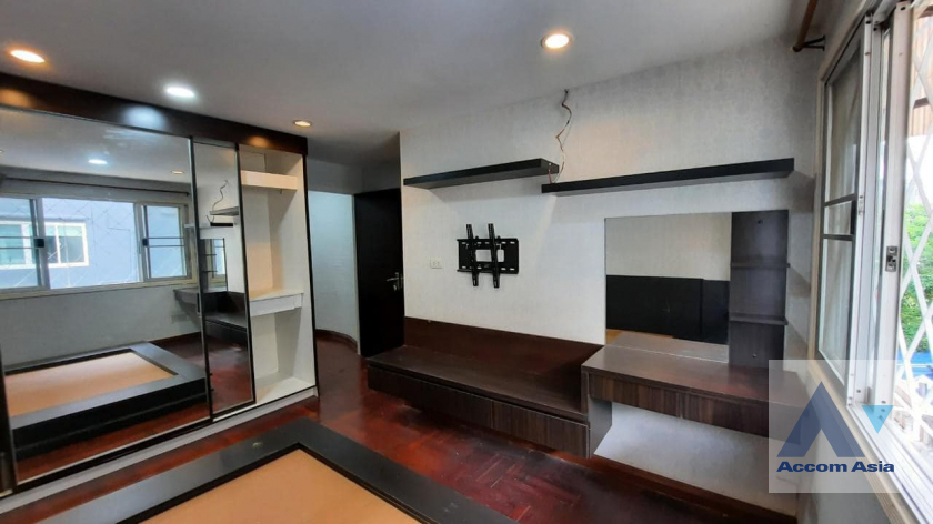 13  5 br House for rent and sale in Pattanakarn ,Bangkok  at Baan Varatorn Ville  AA39955