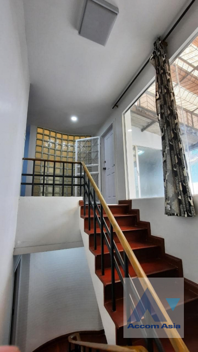 7  5 br House for rent and sale in Pattanakarn ,Bangkok  at Baan Varatorn Ville  AA39955