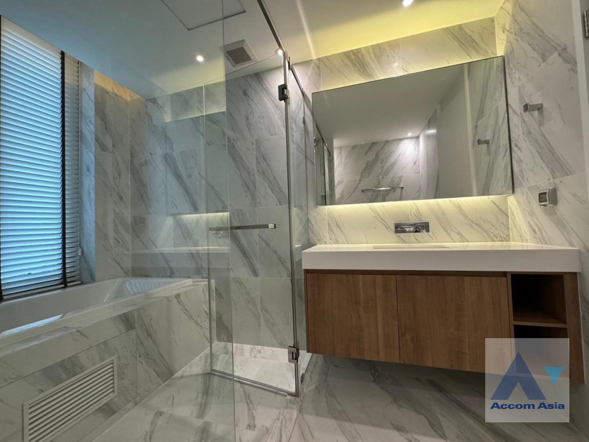 6  2 br Condominium for rent and sale in Sukhumvit ,Bangkok BTS Asok - MRT Sukhumvit at Muniq Sukhumvit 23 AA39956