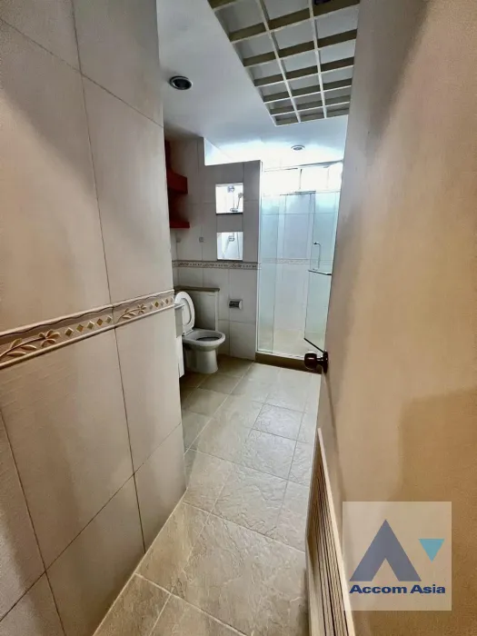 10  2 br Condominium For Rent in Ploenchit ,Bangkok BTS Ploenchit at Witthayu Complex AA39957