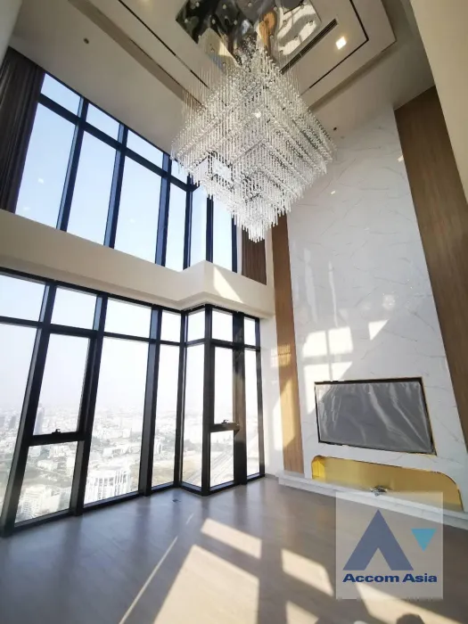 unitFully Furnished |  4 Bedrooms  Condominium For Rent in Ratchadaphisek, Bangkok  near MRT Rama 9 (AA39965)