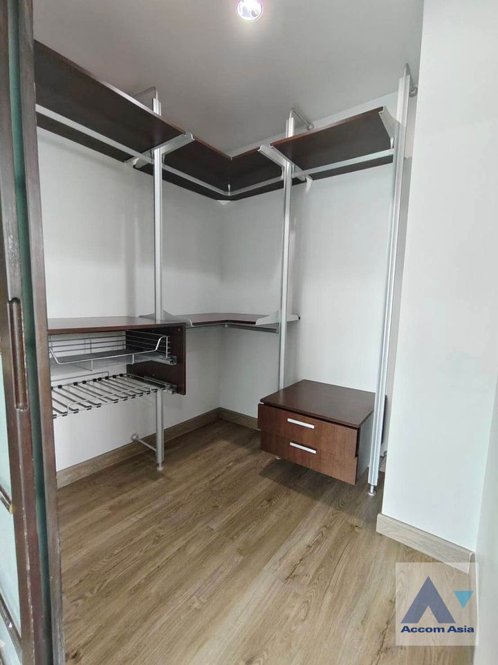 8  4 br Condominium For Sale in Ratchadaphisek ,Bangkok ARL Hua Mak at Le Celeste Condominium  AA39971