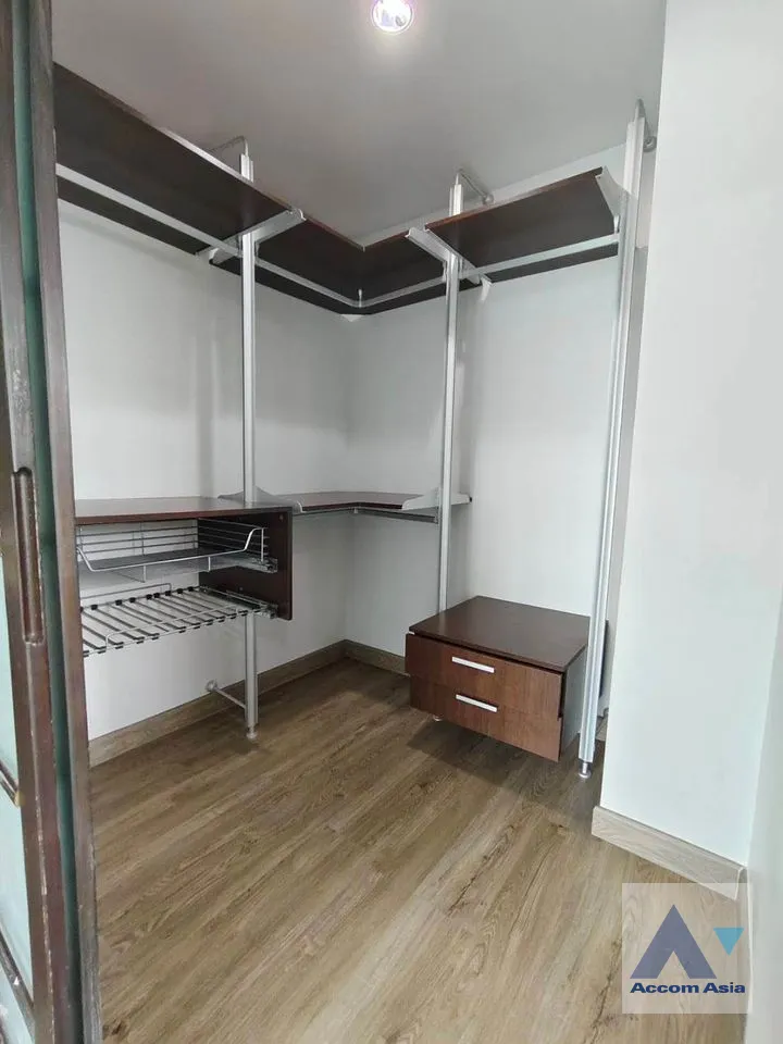 8  4 br Condominium For Sale in Ratchadaphisek ,Bangkok ARL Hua Mak at Le Celeste Condominium  AA39971