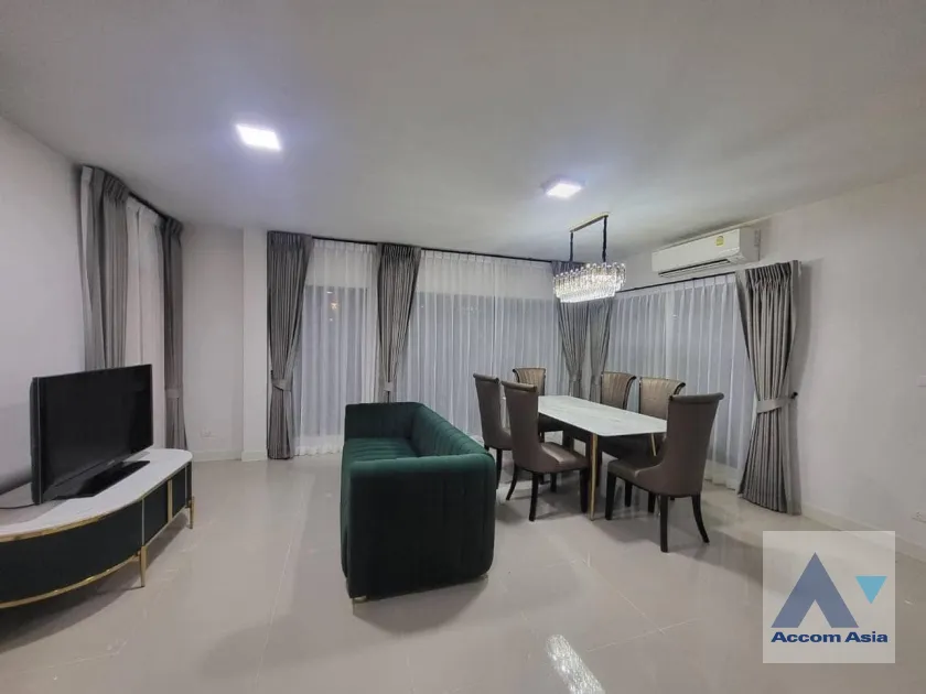 unitFully Furnished |  4 Bedrooms  Townhouse For Rent in Latkrabang, Bangkok  (AA39972)