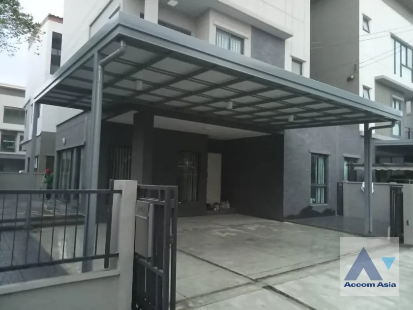 10  4 br Townhouse For Rent in Latkrabang ,Bangkok  at Baan Klang Mueng Ramintra 83 Station AA39972