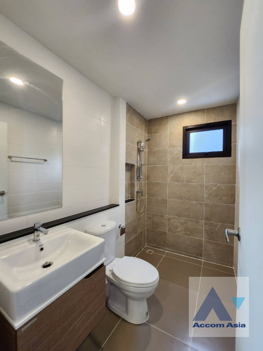 18  4 br House For Sale in Phaholyothin ,Bangkok  at The City Ramintra 2  AA39983