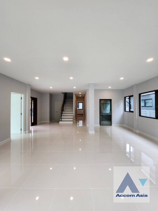  1  4 br House For Sale in Phaholyothin ,Bangkok  at The City Ramintra 2  AA39983