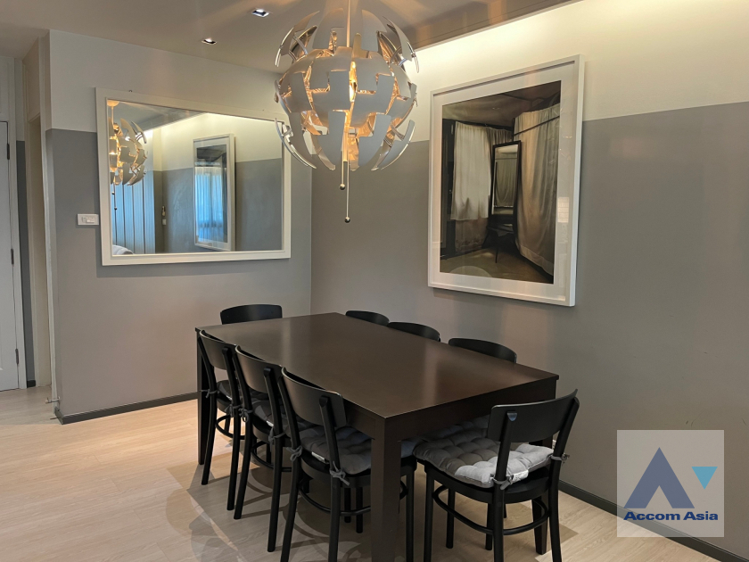 unit 2 Bedrooms  Condominium For Rent & Sale in Ploenchit, Bangkok  near BTS Ploenchit (AA39987)