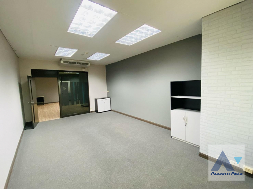 14  Office Space For Rent in Bang Na ,Bangkok BTS Bang Na at Bangna Complex Office Tower AA39994
