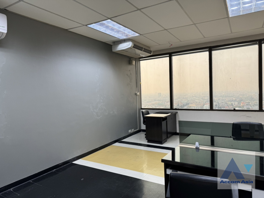  1  Office Space For Rent in Bang Na ,Bangkok BTS Bang Na at Bangna Complex Office Tower AA39994
