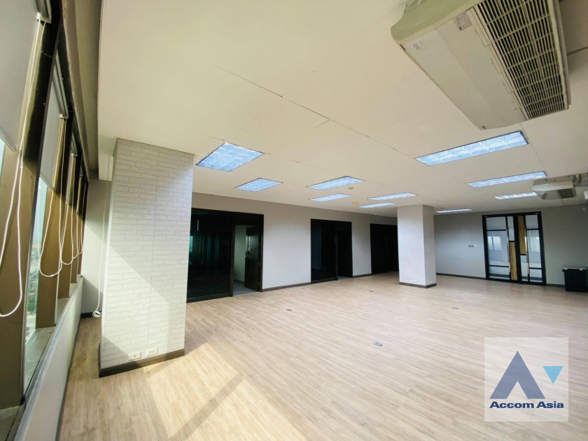 13  Office Space For Rent in Bang Na ,Bangkok BTS Bang Na at Bangna Complex Office Tower AA39994