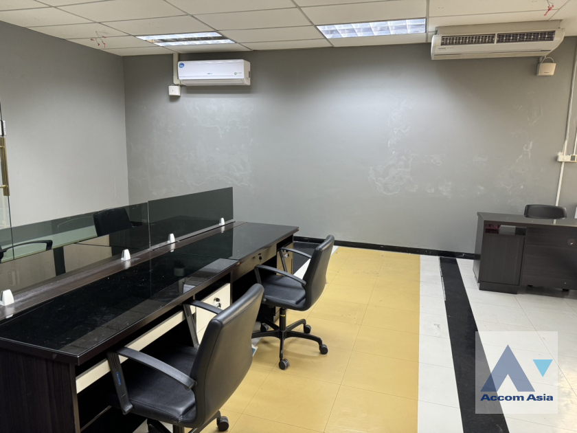 9  Office Space For Rent in Bang Na ,Bangkok BTS Bang Na at Bangna Complex Office Tower AA39994