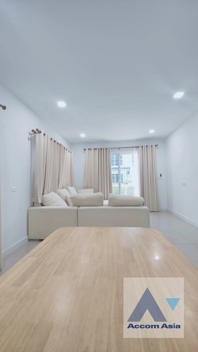  1  4 br House For Sale in Pattanakarn ,Bangkok  at Golden Neo Bangna-Suan Luang AA40002