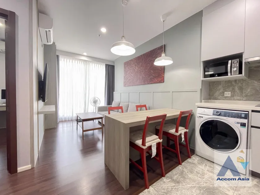 unit 1 Bedroom  Condominium For Rent in Sukhumvit, Bangkok  near BTS Punnawithi (AA40005)