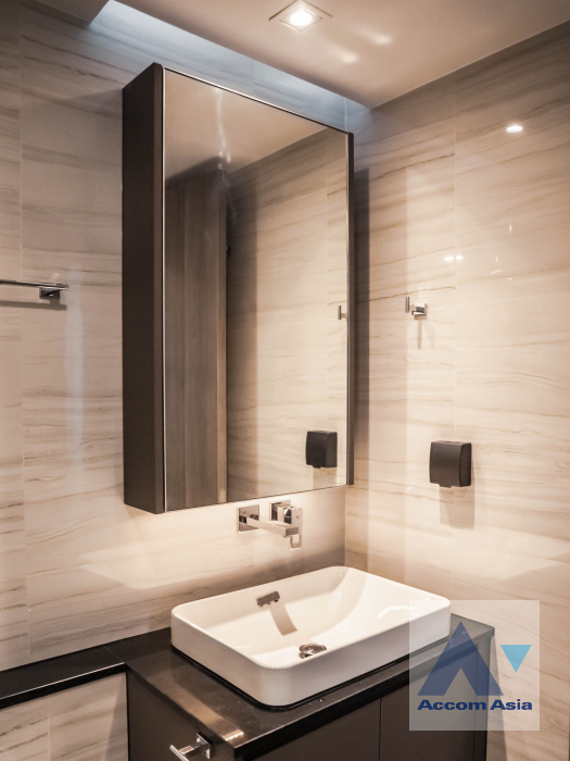 16  2 br Condominium For Rent in Ploenchit ,Bangkok BTS National Stadium at KLASS Siam AA40010