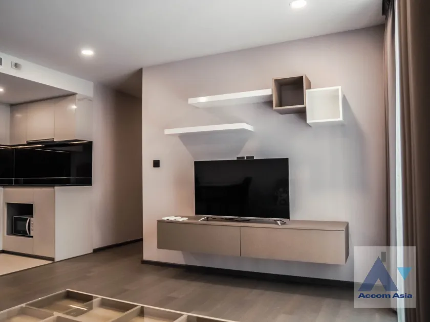 unit 2 Bedrooms  Condominium For Rent in Ploenchit, Bangkok  near BTS National Stadium (AA40010)