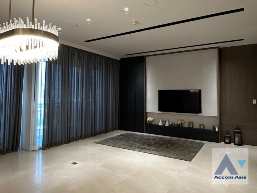  2  2 br Condominium For Sale in Charoen Nakhon ,Bangkok BTS Krung Thon Buri at Banyan Tree Residences Riverside AA40014
