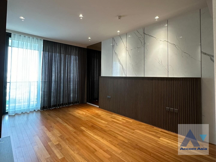 7  2 br Condominium For Sale in Charoen Nakhon ,Bangkok BTS Krung Thon Buri at Banyan Tree Residences Riverside AA40014