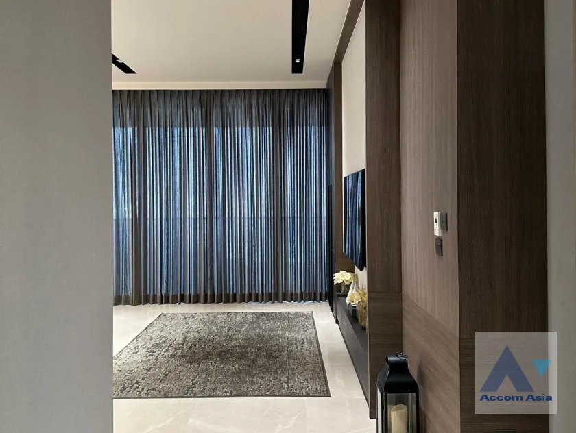 unit 2 Bedrooms  Condominium For Sale in Charoen Nakhon, Bangkok  near BTS Krung Thon Buri (AA40014)