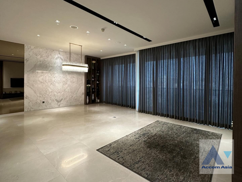  1  2 br Condominium For Sale in Charoen Nakhon ,Bangkok BTS Krung Thon Buri at Banyan Tree Residences Riverside AA40014