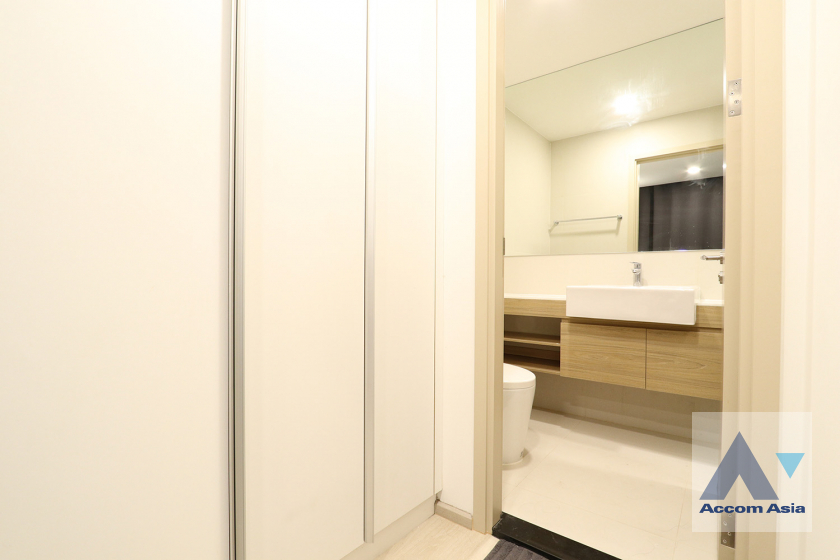 8  1 br Condominium For Sale in Sukhumvit ,Bangkok BTS Ekkamai at Noble Ambience Sukhumvit 42 AA40019