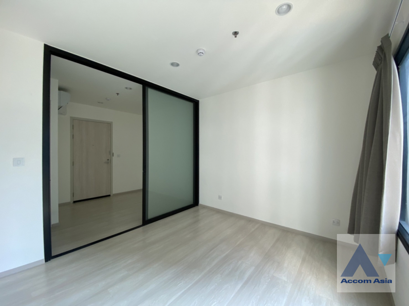  2  1 br Condominium For Sale in Ratchadaphisek ,Bangkok BTS Asok at Life Asoke AA40024