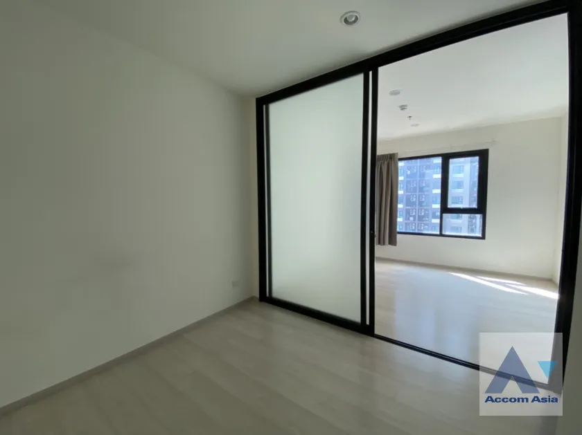  1  1 br Condominium For Sale in Ratchadaphisek ,Bangkok BTS Asok at Life Asoke AA40024