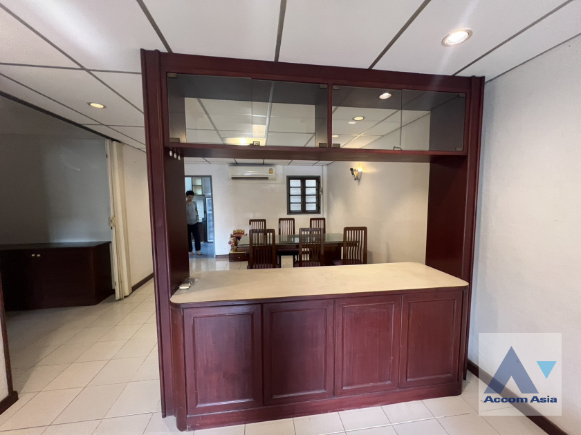 4  3 br Townhouse For Rent in Sukhumvit ,Bangkok BTS Phra khanong AA40034