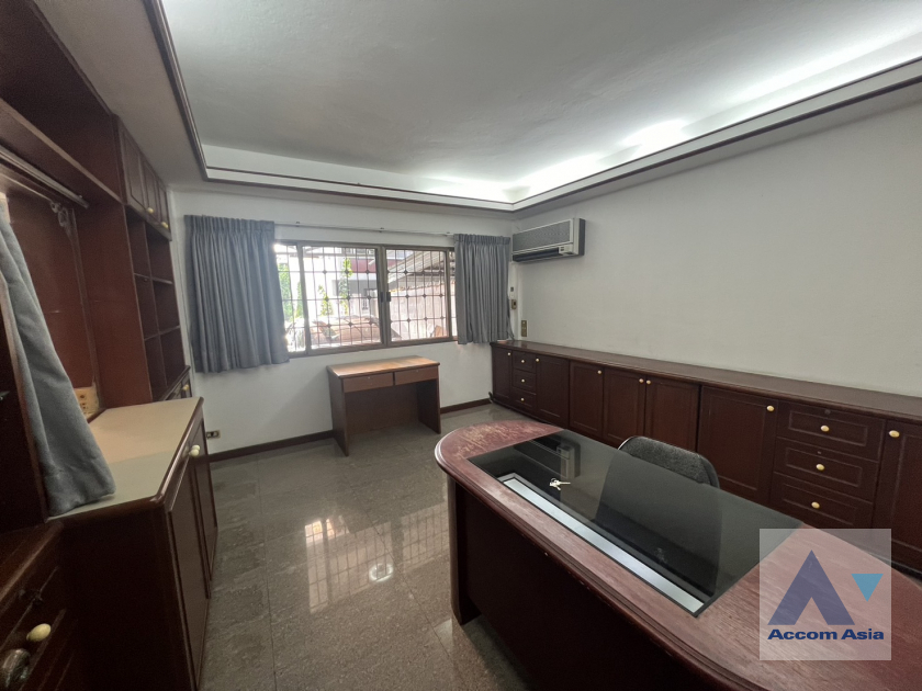9  3 br Townhouse For Rent in Sukhumvit ,Bangkok BTS Phra khanong AA40034