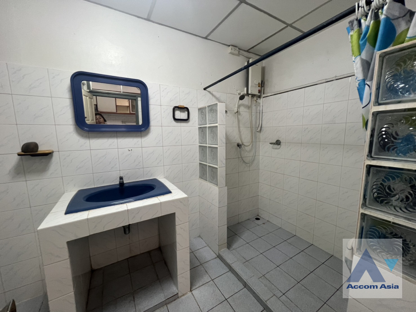 7  3 br Townhouse For Rent in Sukhumvit ,Bangkok BTS Phra khanong AA40034