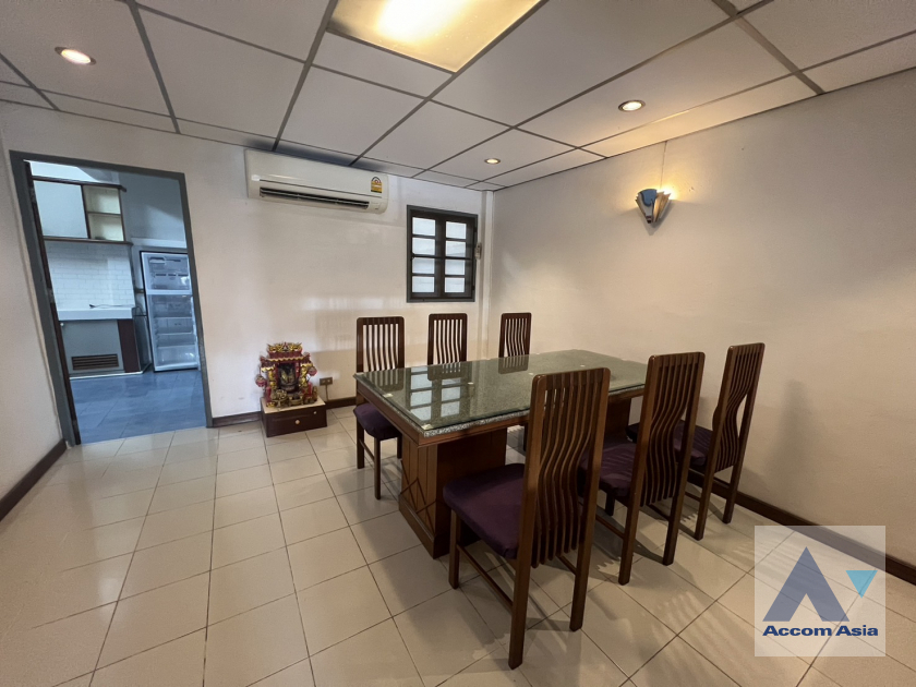  1  3 br Townhouse For Rent in Sukhumvit ,Bangkok BTS Phra khanong AA40034
