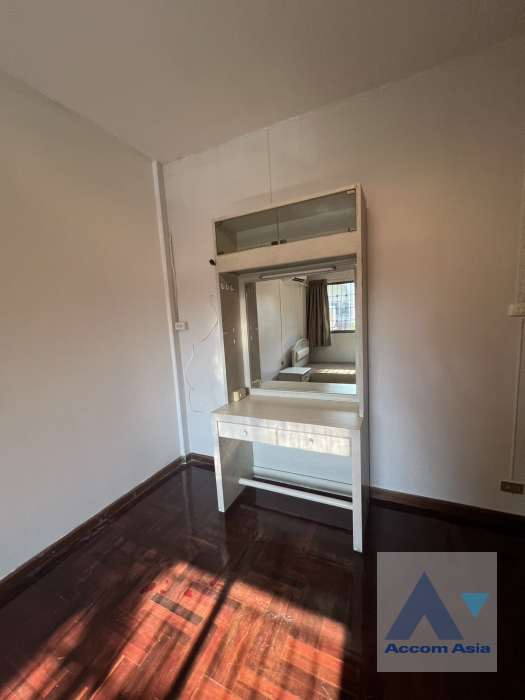 11  3 br Townhouse For Rent in Sukhumvit ,Bangkok BTS Phra khanong AA40034