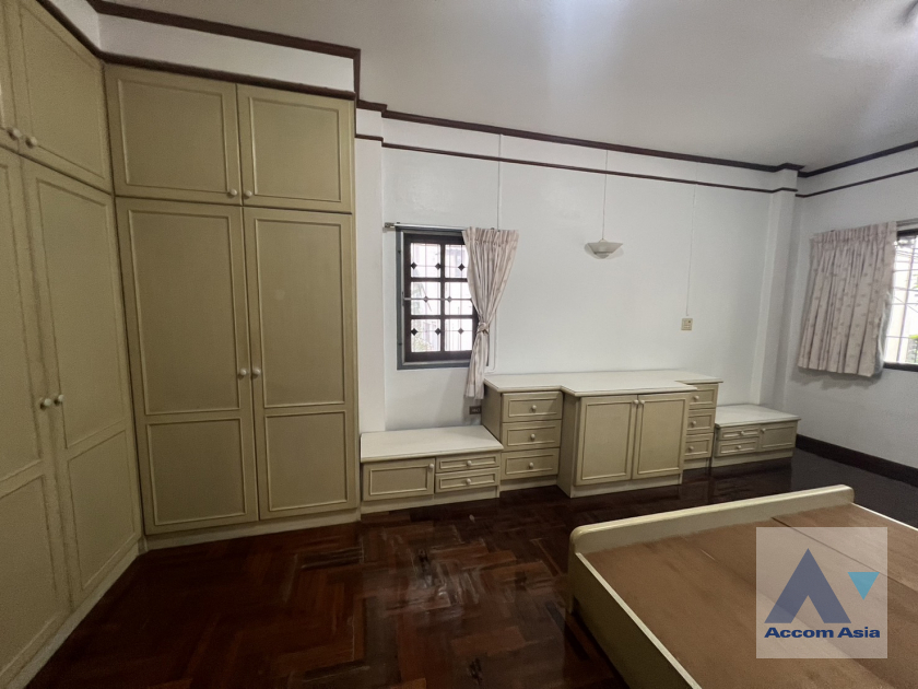 14  3 br Townhouse For Rent in Sukhumvit ,Bangkok BTS Phra khanong AA40034