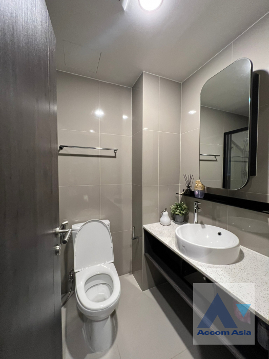 10  1 br Condominium for rent and sale in Ratchadaphisek ,Bangkok MRT Sutthisan at XT Huaikhwang  AA40052