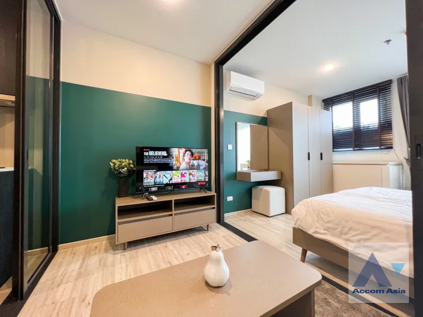 unit 1 Bedroom  Condominium For Rent & Sale in Ratchadaphisek, Bangkok  near MRT Sutthisan (AA40052)