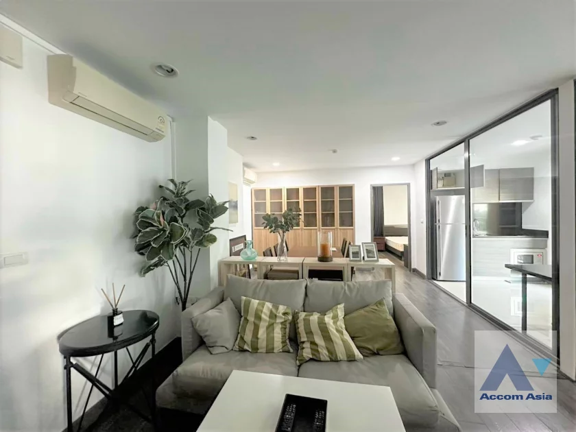 unit 2 Bedrooms  Condominium For Rent & Sale in Sukhumvit, Bangkok  near BTS Asok - MRT Sukhumvit (AA40065)