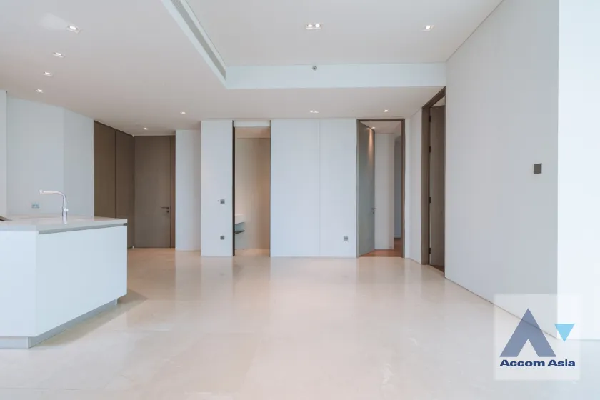 9  2 br Condominium For Sale in Charoen Nakhon ,Bangkok BTS Krung Thon Buri at Banyan Tree Residences Riverside AA40081