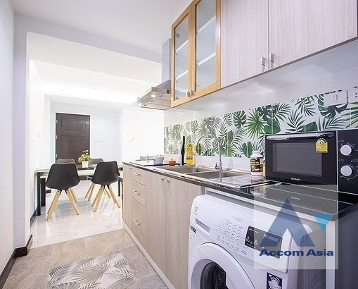 6  3 br Apartment For Rent in Sukhumvit ,Bangkok BTS Punnawithi at Apartment complex in Bangkok AA40092