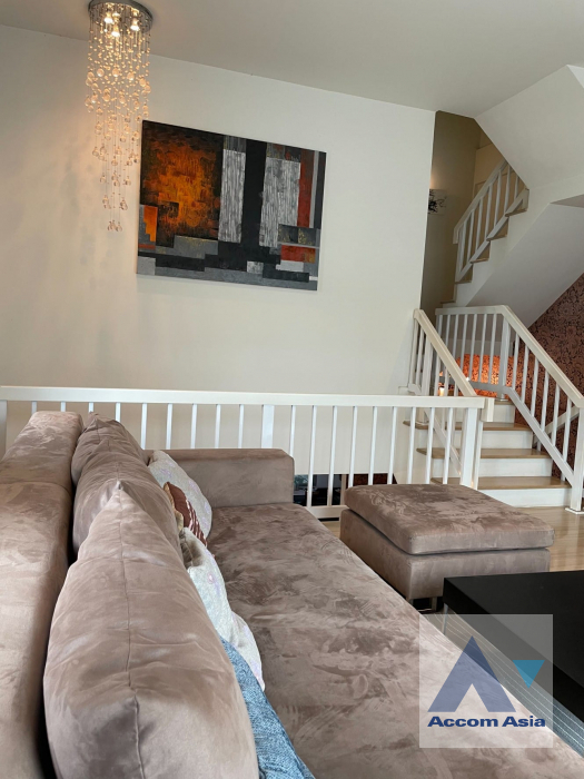  1  3 br Townhouse For Sale in Lat Phrao ,Bangkok  at Home Park AA40094