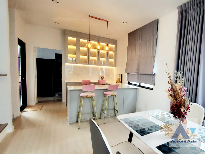 6  3 br House for rent and sale in Latkrabang ,Bangkok ARL Ban Thap Chang at Anasiri Ramkhamhaeng AA40095