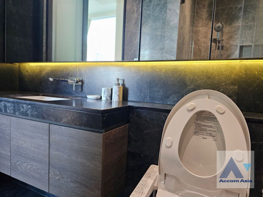 17  1 br Condominium for rent and sale in Ploenchit ,Bangkok BTS Chitlom at 28 Chidlom AA40099