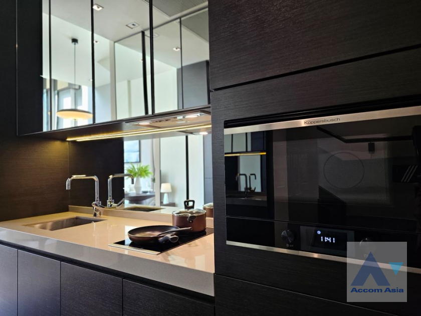 10  1 br Condominium for rent and sale in Ploenchit ,Bangkok BTS Chitlom at 28 Chidlom AA40099