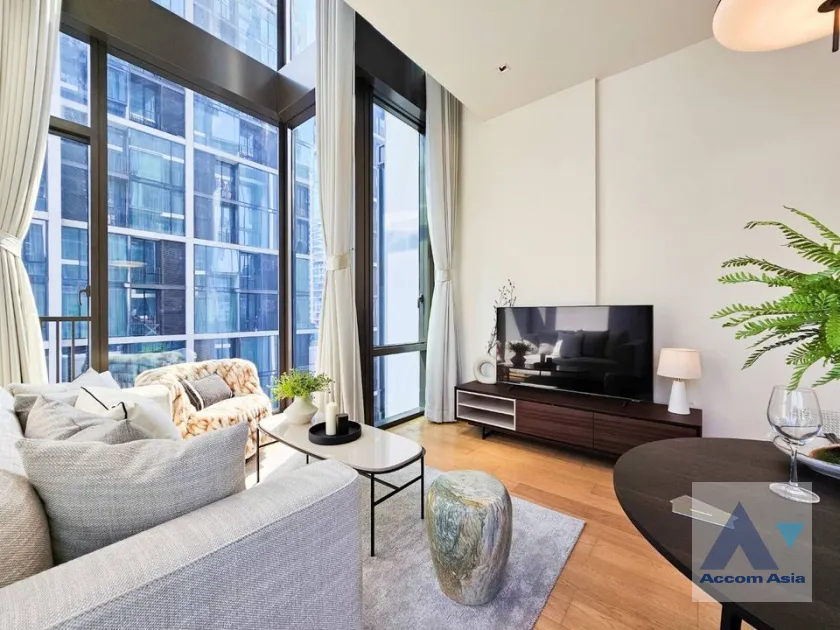 unitFully Furnished, Duplex Condo |  1 Bedroom  Condominium For Rent & Sale in Ploenchit, Bangkok  near BTS Chitlom (AA40099)