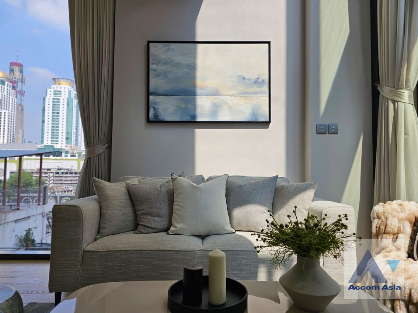 5  1 br Condominium for rent and sale in Ploenchit ,Bangkok BTS Chitlom at 28 Chidlom AA40099