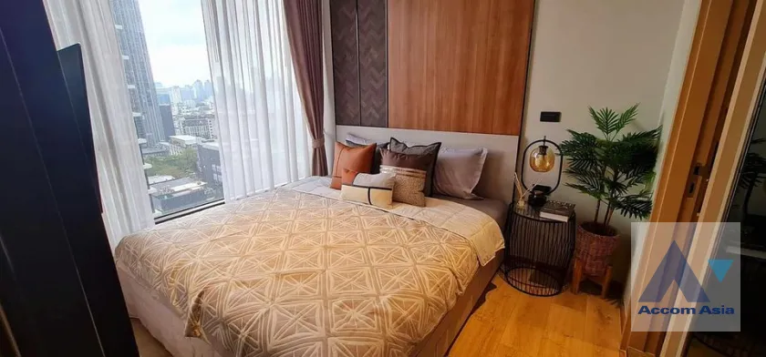 unit 1 Bedroom  Condominium For Rent in Sukhumvit, Bangkok  near BTS Ekkamai (AA40103)