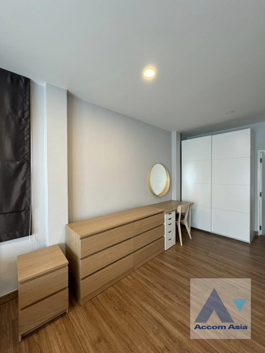 19  4 br House for rent and sale in Phaholyothin ,Bangkok  at Centro Vibhavadi AA40110