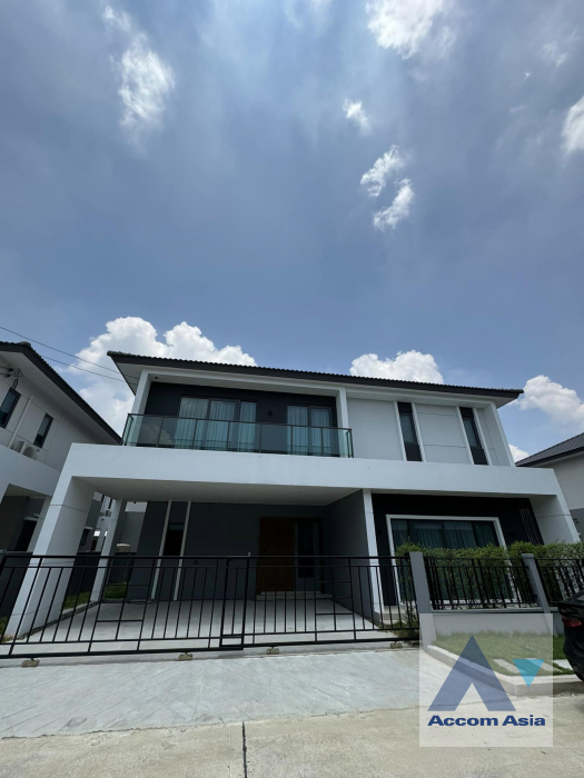  2  4 br House for rent and sale in Phaholyothin ,Bangkok  at Centro Vibhavadi AA40110