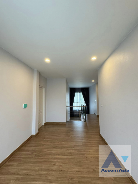 9  4 br House for rent and sale in Phaholyothin ,Bangkok  at Centro Vibhavadi AA40110